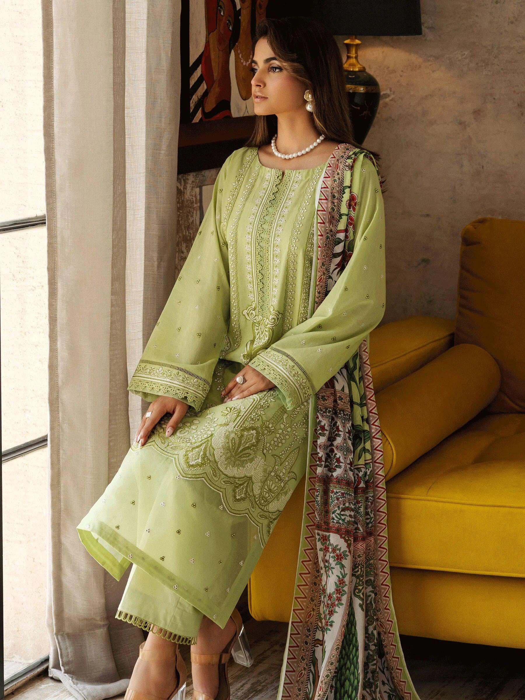 Mushq Dhanak Pashmina Wool Unstitched 3 Pcs Suit For Women-BE2886/LV202