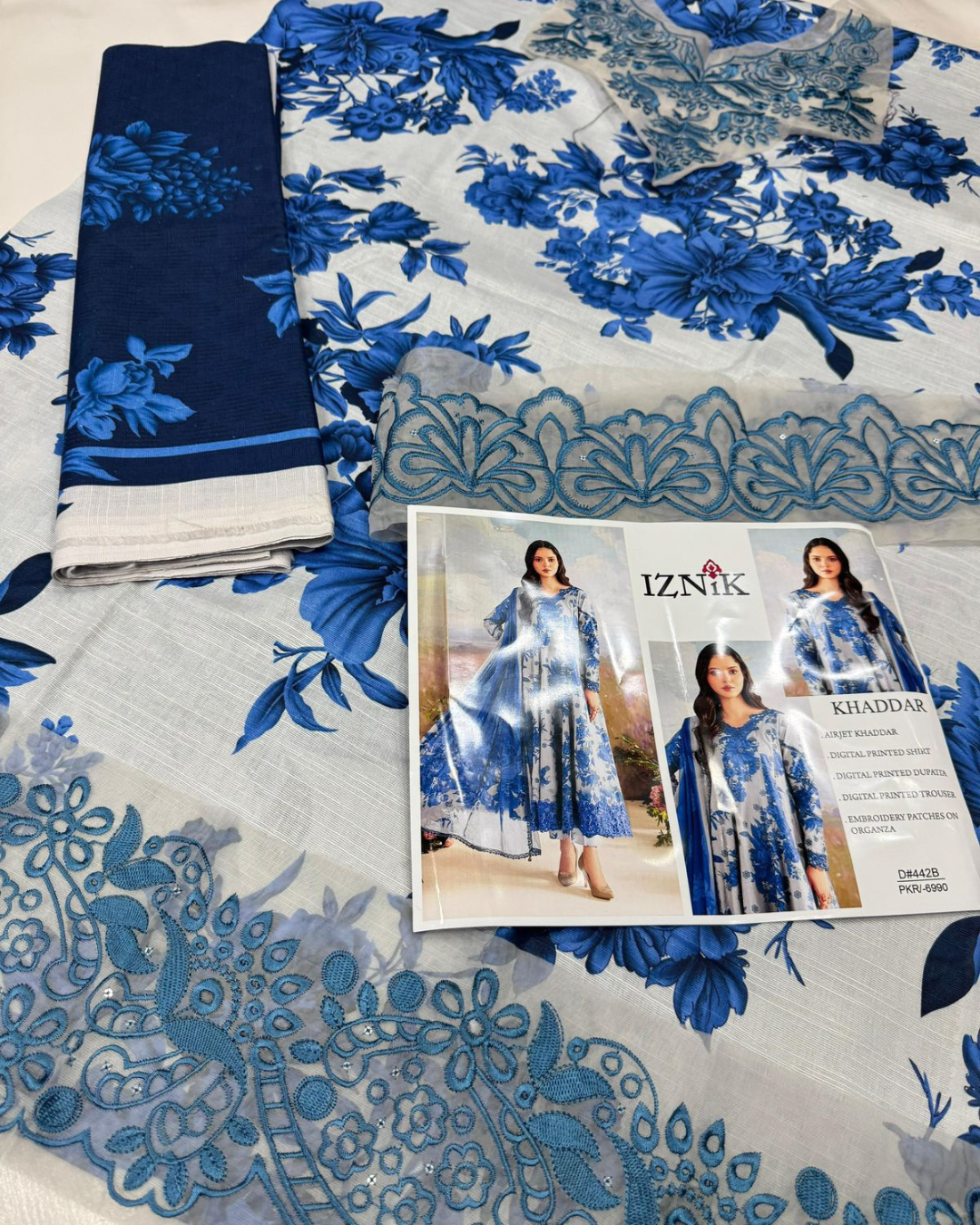 IZNIK KHADDAR WINTER COLLECTION LV-3050\7